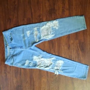 FashionNova Boyfriend Style Jeans